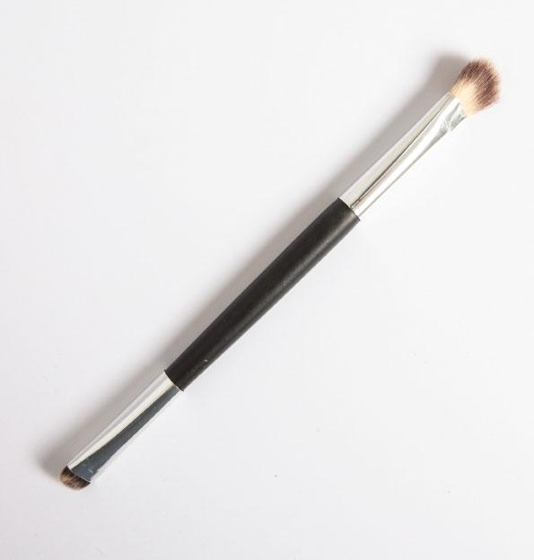 Double ended Eye Shadow Brush - MG Naturals