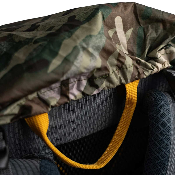 highlander ducks back raincover on bag hmtc large