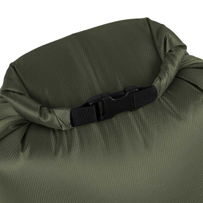 roll top closure of olive highlander puff sack inflation drybag 20l