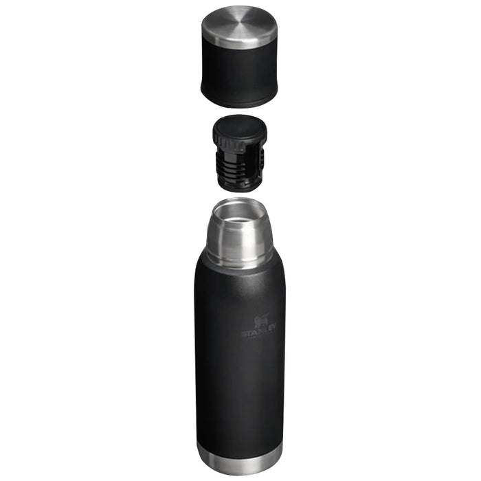 lid and stopper of stanley 1l adventure to go black 2.0 bottle